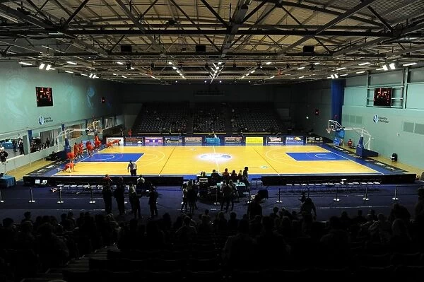 A Clash of Basketball Rivals: Worcester Wolves vs. Bristol Flyers in the British Basketball League Cup