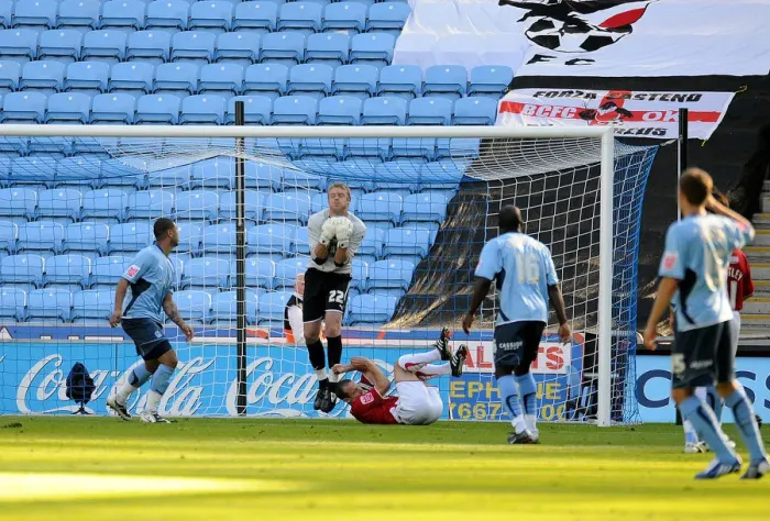 Framed Print : A Clash of Champions: Coventry City vs. Bristol City - Season 09-10 Framed Print : A Clash of Champions: Coventry City vs. Bristol City - Season 09-10