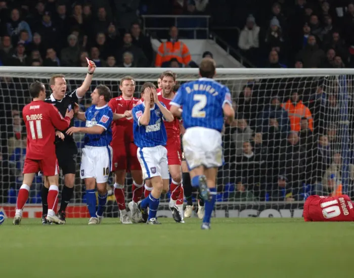 Framed Print : Clash of Champions: Ipswich Town vs. Bristol City (Season 08-09)