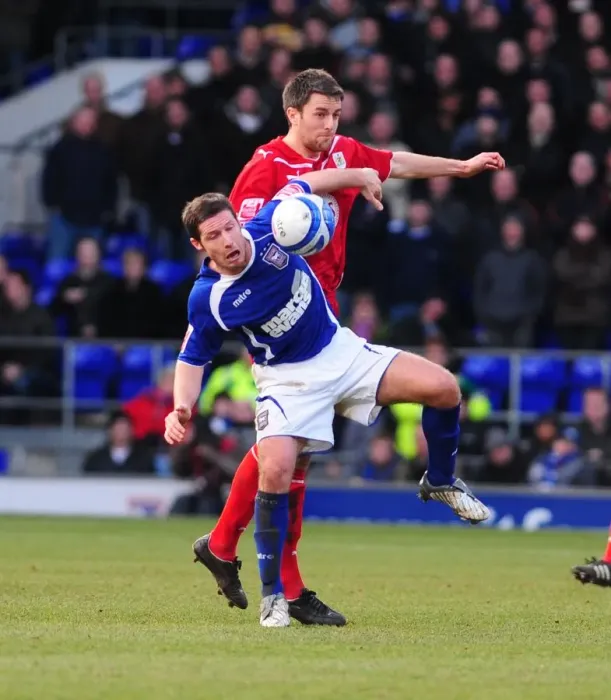 Framed Print : Clash of Champions: Ipswich Town vs. Bristol City (Season 09-10) Framed Print : Clash of Champions: Ipswich Town vs. Bristol City (Season 09-10)