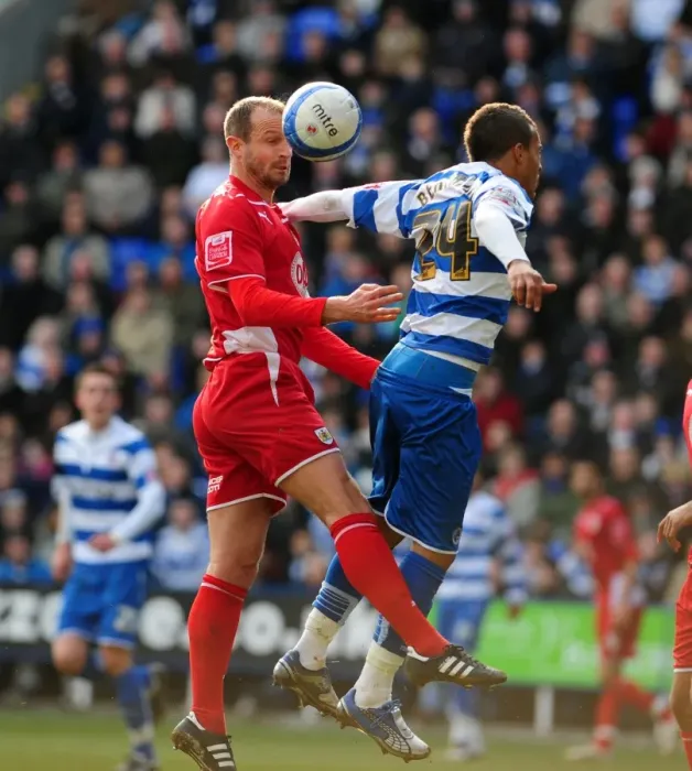 Framed Print : Clash in the Championship: Carey vs. Bertrand - Reading vs. Bristol City, 13 / 03 / 2010 Framed Print : Clash in the Championship: Carey vs. Bertrand - Reading vs. Bristol City, 13 / 03 / 2010