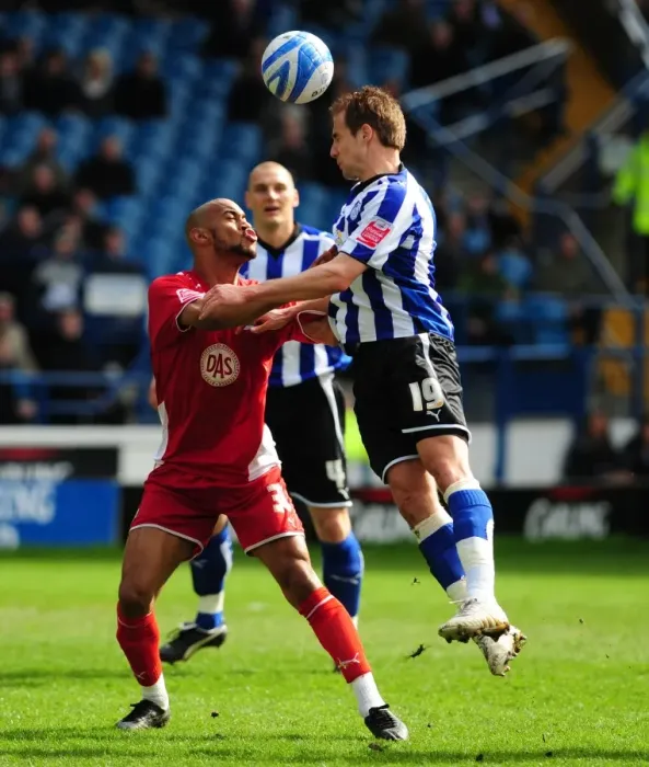 Framed Print : Clash in the Championship: Haynes vs Varney - Bristol City vs Sheffield Wednesday, 05 / 04 / 2010 Framed Print : Clash in the Championship: Haynes vs Varney - Bristol City vs Sheffield Wednesday, 05 / 04 / 2010