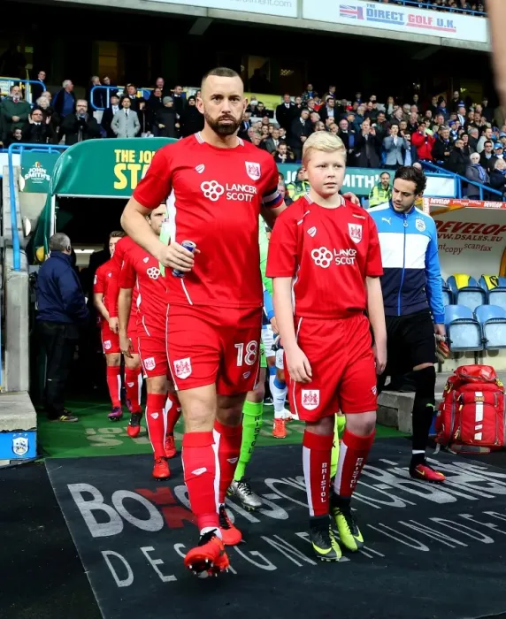 Framed Print : Clash in the Championship: Huddersfield Town vs. Bristol City at The John Smiths Stadium (December 2016)