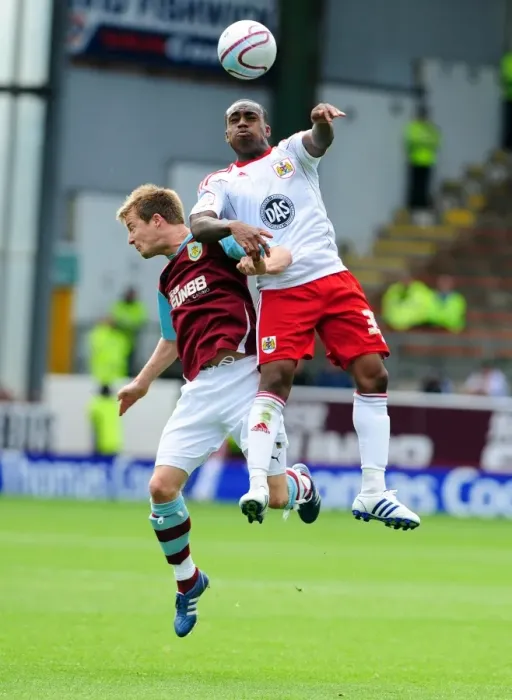 Framed Print : Clash in the Championship: Rose vs. Elliot - Burnley vs. Bristol City, 2010