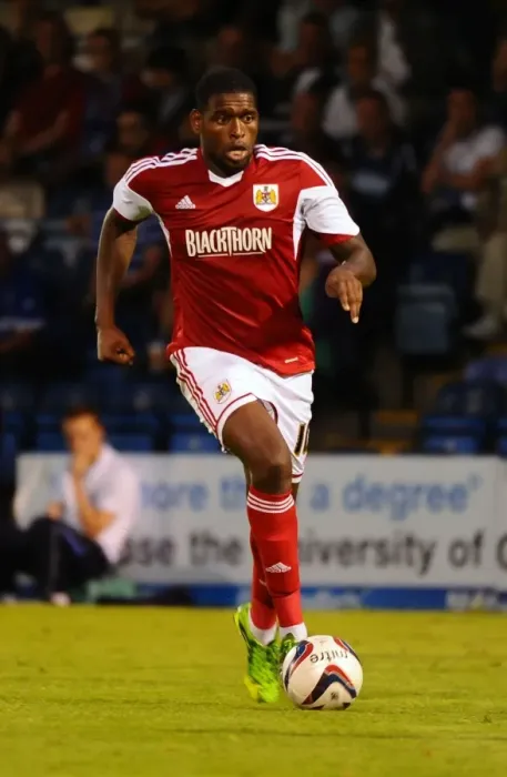 Framed Print : Clash of the Giants: Gillingham vs. Bristol City (August 6, 2013) Framed Print : Clash of the Giants: Gillingham vs. Bristol City (August 6, 2013)