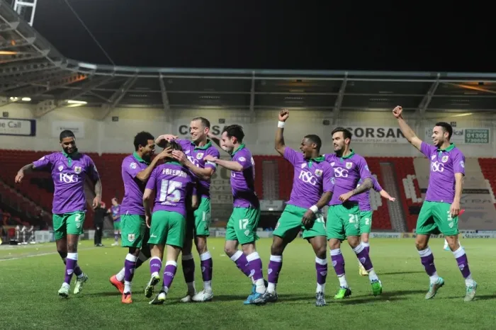 Framed Print : Clash at Keepmoat Stadium: Doncaster Rovers vs. Bristol City, Sky Bet League One (February 24, 2015)