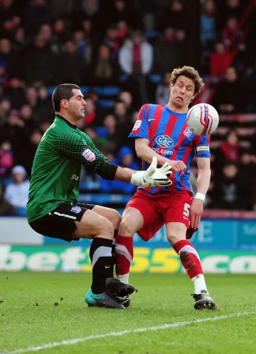 Framed Print : Clash at Selhurst Park: Speroni and McCarthy Battle for the Ball, Championship Match between Crystal Palace and Bristol City (22 / 01 / 2011)
