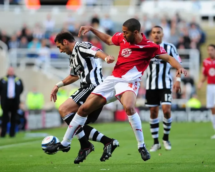 Framed Print : Clash of Stars: Zurab Khizanishvili vs. Alvaro Saborio in Newcastle Utd vs. Bristol City Framed Print : Clash of Stars: Zurab Khizanishvili vs. Alvaro Saborio in Newcastle Utd vs. Bristol City