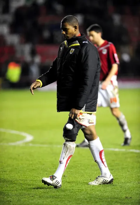 Framed Print : Clash of Talents: Bristol City vs. Reading, 09-10 Season