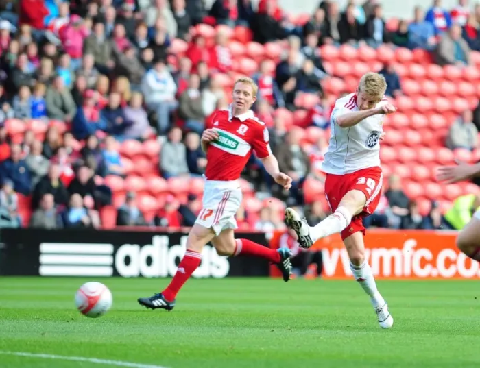 Framed Print : The Clash of Titans: Bristol City vs. Middlesbrough - A Football Rivalry (Season 10-11)
