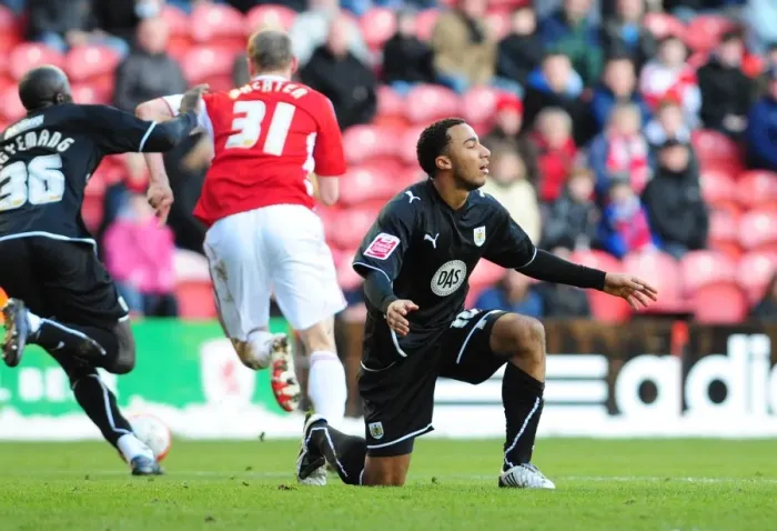 Framed Print : The Clash of Titans: Middlesbrough vs. Bristol City (Season 09-10)