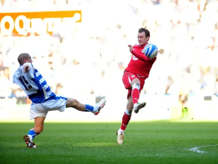 Framed Print : Clash of Titans: Reading vs. Bristol City (Season 08-09) Framed Print : Clash of Titans: Reading vs. Bristol City (Season 08-09)