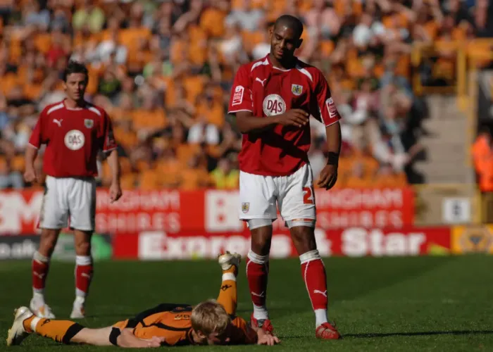 Framed Print : Clash of Titans: Wolves vs. Bristol City (Season 08-09) Framed Print : Clash of Titans: Wolves vs. Bristol City (Season 08-09)
