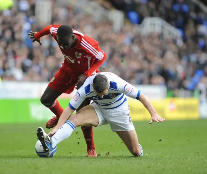 Framed Print : The Clash of the West: Reading vs. Bristol City - Season 11-12