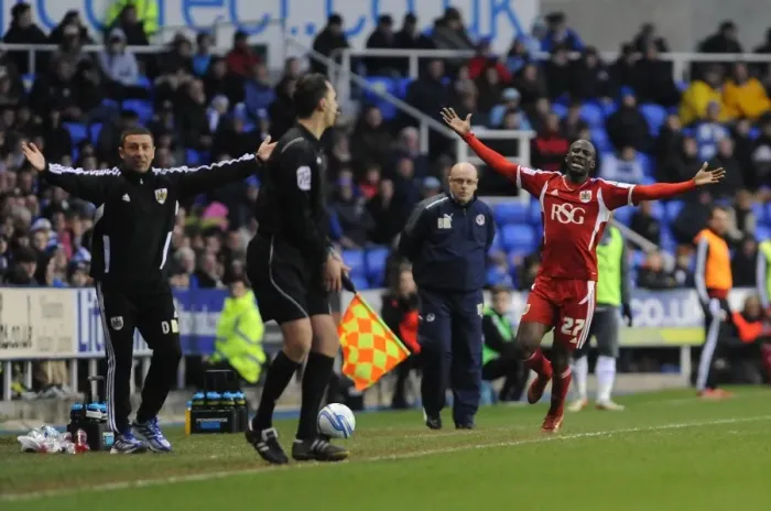 Framed Print : The Clash of the West: Reading vs. Bristol City - Season 11-12