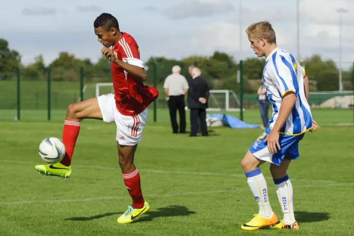 Framed Print : Clash of the Young Talents: Bishop vs. Collar, Bristol City U18 vs. Brighton & Hove Albion U18