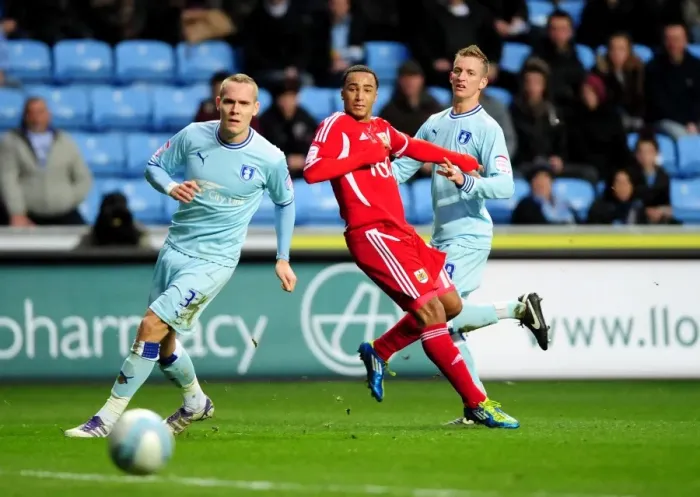 Framed Print : A Close Call: Nicky Maynard's Deflected Shot vs. Coventry City (Championship, 26 / 12 / 2011) Framed Print : A Close Call: Nicky Maynard's Deflected Shot vs. Coventry City (Championship, 26 / 12 / 2011)