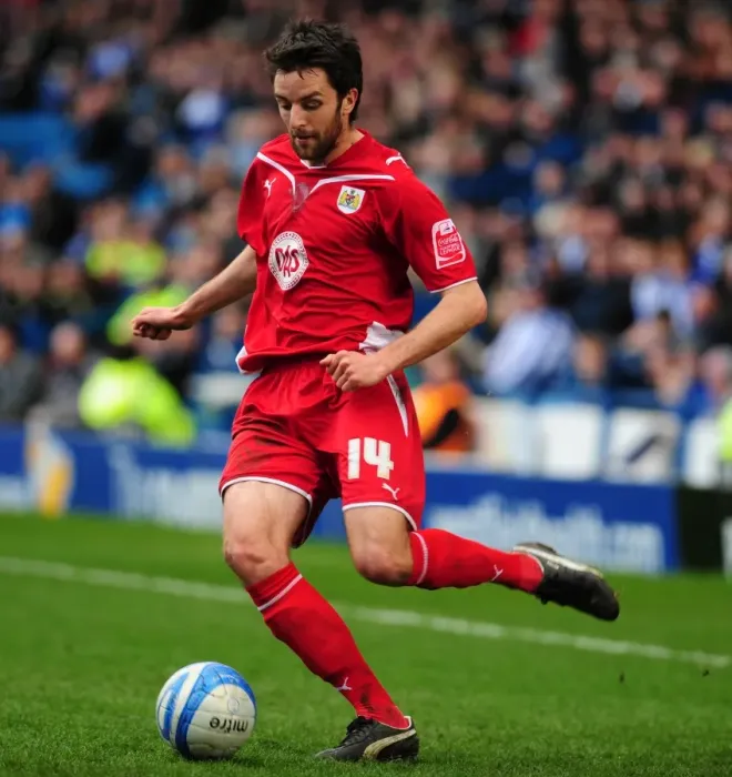 Framed Print : Cole Skuse of Bristol City in Action Against Sheffield Wednesday, Championship Match, Hillsborough Stadium, April 5, 2010 Framed Print : Cole Skuse of Bristol City in Action Against Sheffield Wednesday, Championship Match, Hillsborough Stadium, April 5, 2010