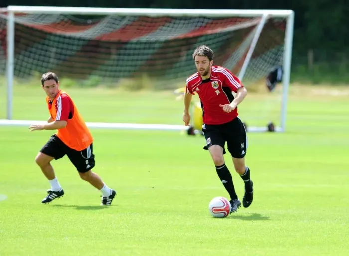 Framed Print : Cole Skuse of Bristol City: Focused Intensity in Pre-Season Training Framed Print : Cole Skuse of Bristol City: Focused Intensity in Pre-Season Training