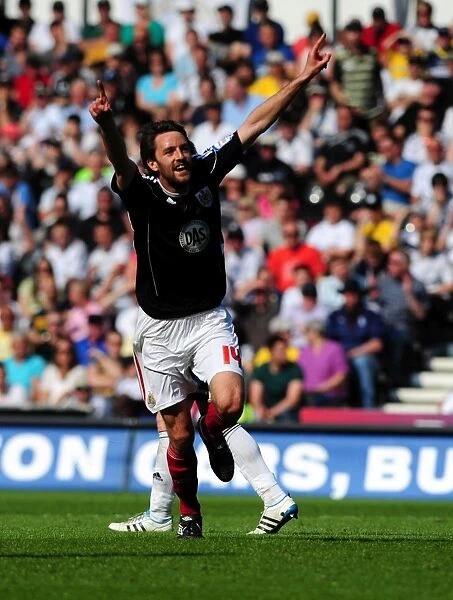 Cole Skuse's Double: Bristol City's Championship Victory Over Derby County (30th April 2011)