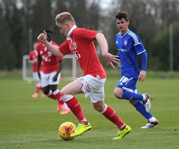 Connor Lemonheigh-Evans in Action: Training with Bristol City U21s, 10 / 11 / 2014