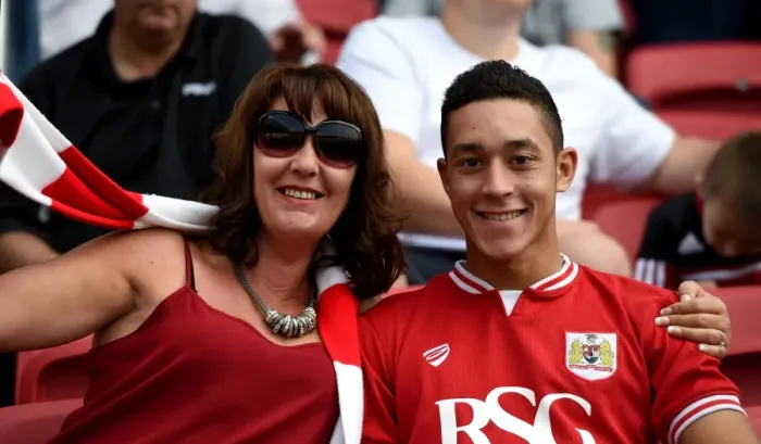 Framed Print : Crowds Pack Ashton Gate Stadium for Intense Sky Bet Championship Clash: Bristol City vs. Reading, September 2015