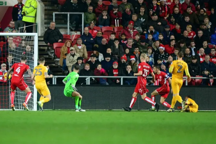 Framed Print : Daniel Johnson Scores the Game-Changing Goal: Bristol City vs. Preston North End, 17-12-2016