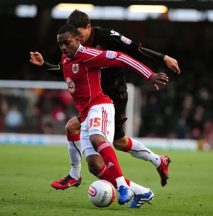 Framed Print : Danny Rose in Action: Bristol City vs Sheffield United, 2010 Championship Football Match, Ashton Gate Stadium Framed Print : Danny Rose in Action: Bristol City vs Sheffield United, 2010 Championship Football Match, Ashton Gate Stadium
