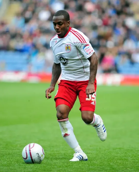 Framed Print : Danny Rose in Action: Burnley vs. Bristol City Championship Showdown (September 25, 2010) Framed Print : Danny Rose in Action: Burnley vs. Bristol City Championship Showdown (September 25, 2010)