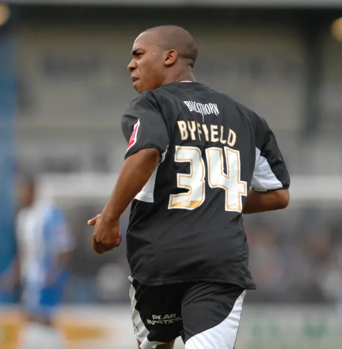 Framed Print : Darren Byfield in Action: Colchester United vs. Bristol City Framed Print : Darren Byfield in Action: Colchester United vs. Bristol City