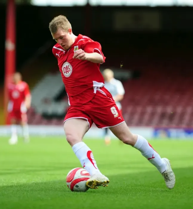 Framed Print : David Clarkson in Action for Bristol City against Bournemouth Reserves Framed Print : David Clarkson in Action for Bristol City against Bournemouth Reserves