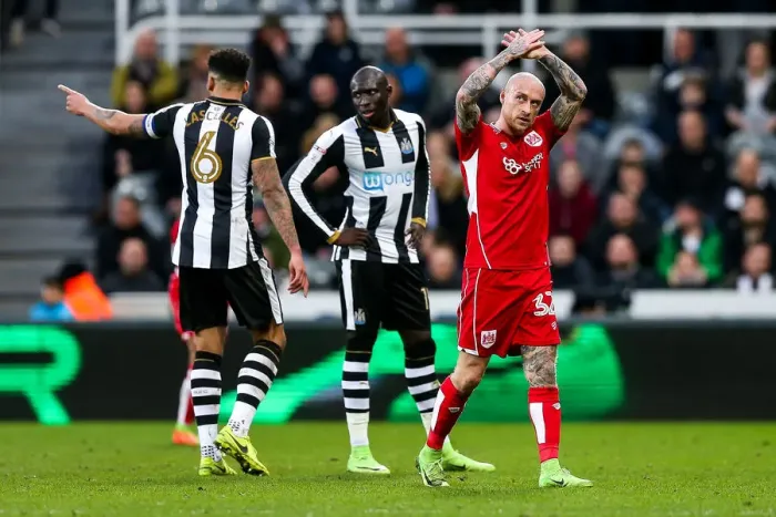 Framed Print : David Cotterill Celebrates Goal and Thanks Fans vs Newcastle United (Newcastle United v Bristol City, Sky Bet EFL Championship)