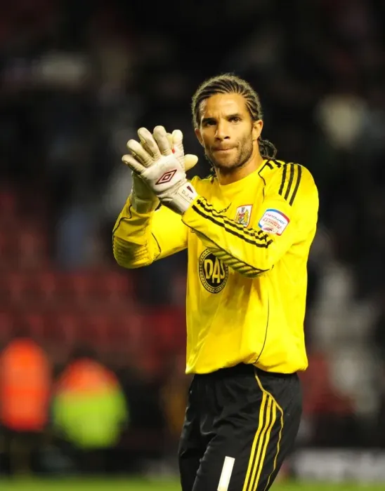Framed Print : David James in Action: Bristol City vs QPR, Npower Championship, Ashton Gate, 22 / 10 / 2010 Framed Print : David James in Action: Bristol City vs QPR, Npower Championship, Ashton Gate, 22 / 10 / 2010