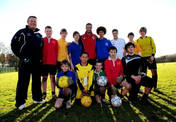 Framed Print : David James at Ashton Park School with Bristol City FC, Season 10-11 Framed Print : David James at Ashton Park School with Bristol City FC, Season 10-11