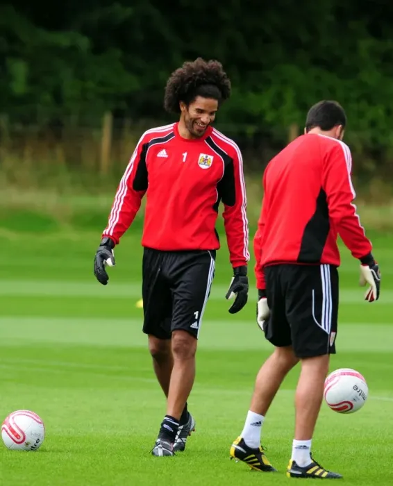 Framed Print : David James: England's Number One Starts First Day Training at Bristol City Framed Print : David James: England's Number One Starts First Day Training at Bristol City