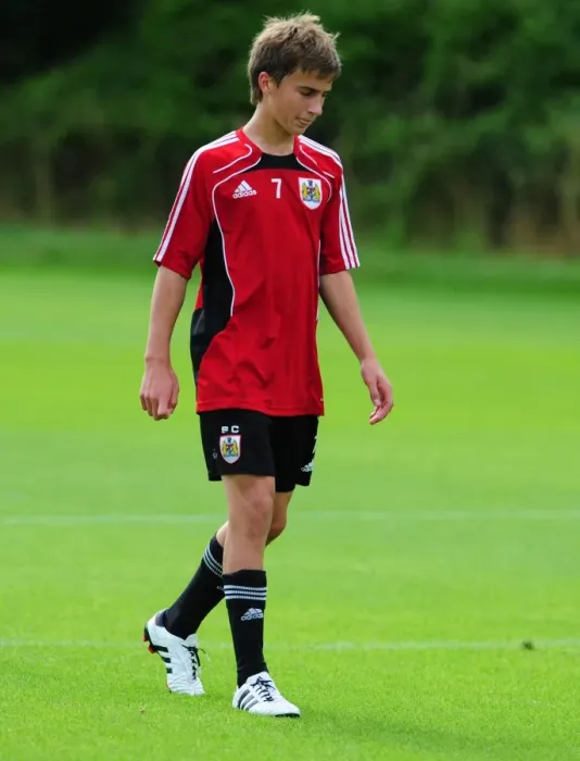 Framed Print : David James Joins Bristol City: First Training Session - Season 10-11 (New Signing) Framed Print : David James Joins Bristol City: First Training Session - Season 10-11 (New Signing)