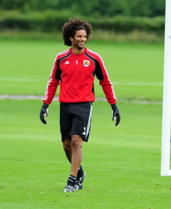 Framed Print : David James Kicks Off New Chapter at Bristol City: Legendary Goalkeeper's First Training Session Framed Print : David James Kicks Off New Chapter at Bristol City: Legendary Goalkeeper's First Training Session