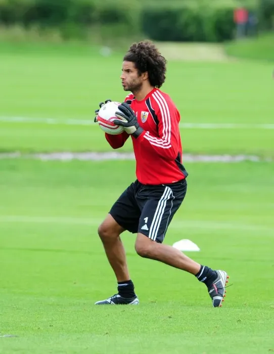 Framed Print : David James Kicks Off New Journey at Bristol City: Legendary Goalkeeper's First Training Session Framed Print : David James Kicks Off New Journey at Bristol City: Legendary Goalkeeper's First Training Session