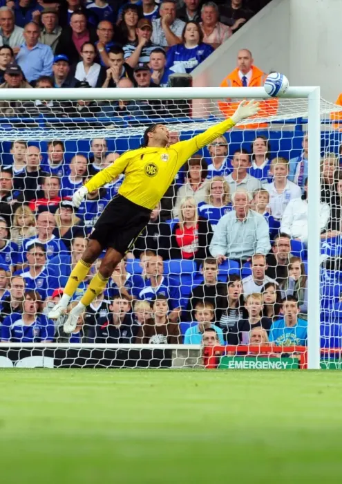 Framed Print : David James and the Missed Free-kick: Ipswich vs. Bristol City, Championship 2010 Framed Print : David James and the Missed Free-kick: Ipswich vs. Bristol City, Championship 2010