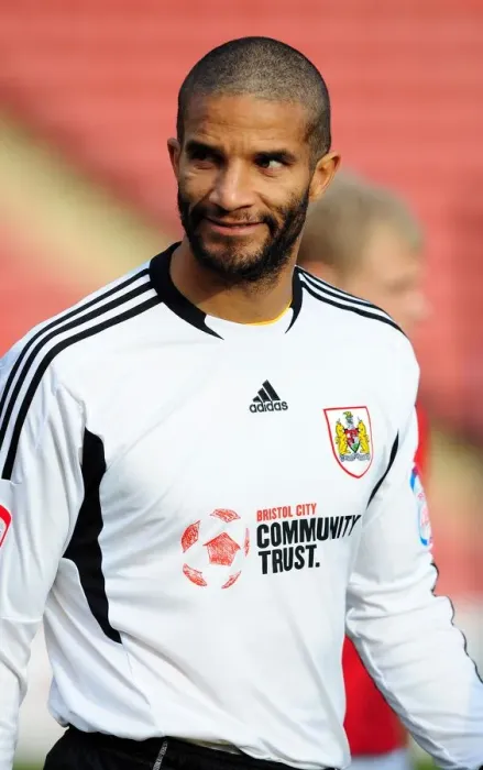Framed Print : David James New Look: Barnsley vs. Bristol City Championship Clash at Oakwell Stadium - 29 / 10 / 2011 Framed Print : David James New Look: Barnsley vs. Bristol City Championship Clash at Oakwell Stadium - 29 / 10 / 2011