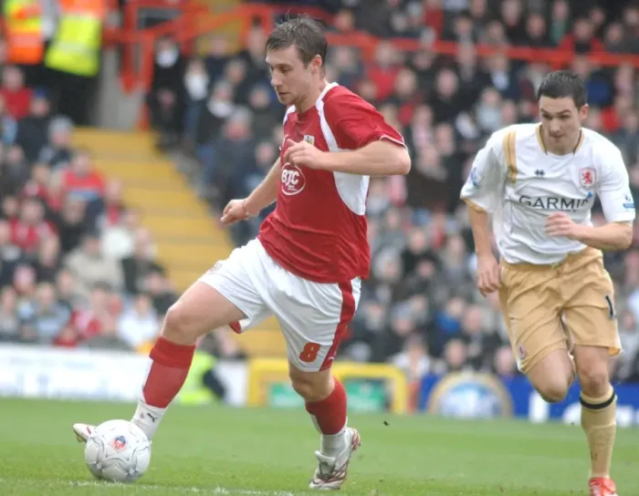 Framed Print : David Noble in Action: Bristol City vs Middlesbrough
