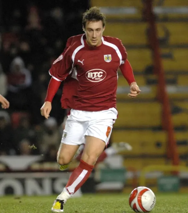 Framed Print : David Noble in Action: Bristol City vs. Watford