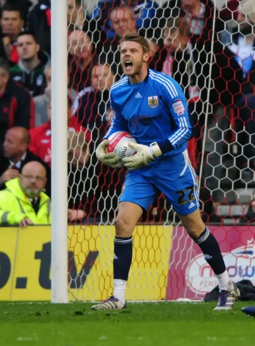 Framed Print : Dean Gerken of Bristol City Faces Nottingham Forest in Championship Clash, April 2012