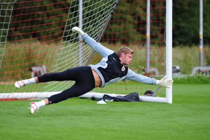Framed Print : Dean Gerken: Intense Concentration during Bristol City's Pre-season Training Framed Print : Dean Gerken: Intense Concentration during Bristol City's Pre-season Training