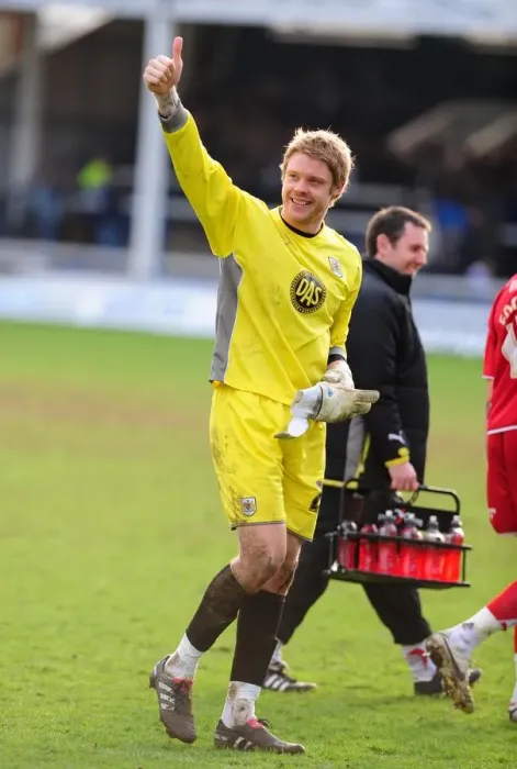 Framed Print : Dean Gerken Saves: Peterborough vs. Bristol City, Championship 2010 Framed Print : Dean Gerken Saves: Peterborough vs. Bristol City, Championship 2010