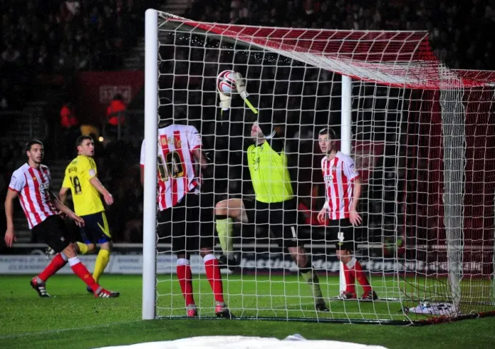 Framed Print : Decisive Save by Kelvin Davis: Southampton vs. Bristol City (Championship, 30 / 12 / 2011) Framed Print : Decisive Save by Kelvin Davis: Southampton vs. Bristol City (Championship, 30 / 12 / 2011)