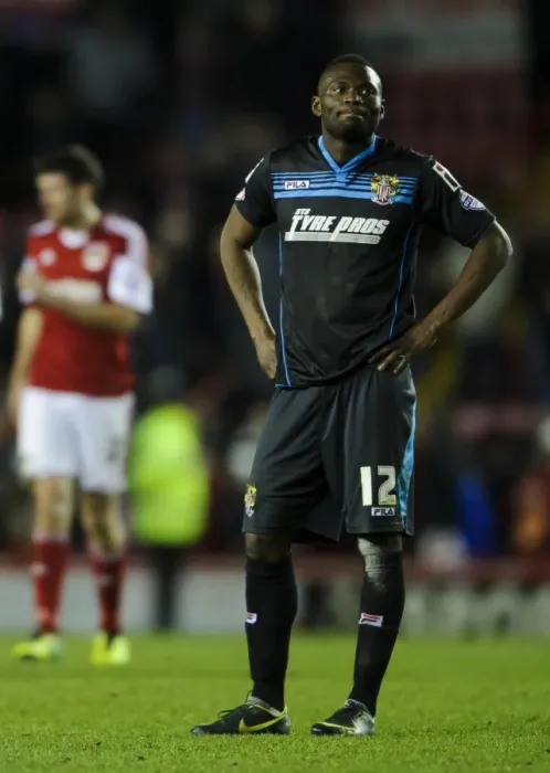 Framed Print : Dejected Francois Zoko of Stevenage After 4-1 Loss Against Bristol City Framed Print : Dejected Francois Zoko of Stevenage After 4-1 Loss Against Bristol City