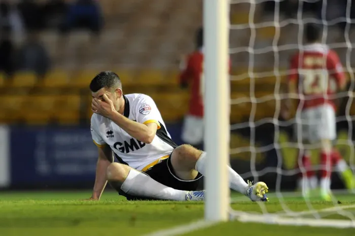 Framed Print : Dejected Port Vale Defender Richard Duffy After 0-3 Loss to Bristol City