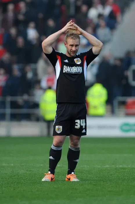 Framed Print : Dejected Simon Gillett of Bristol City After 2-1 Loss to Rotherham United Framed Print : Dejected Simon Gillett of Bristol City After 2-1 Loss to Rotherham United