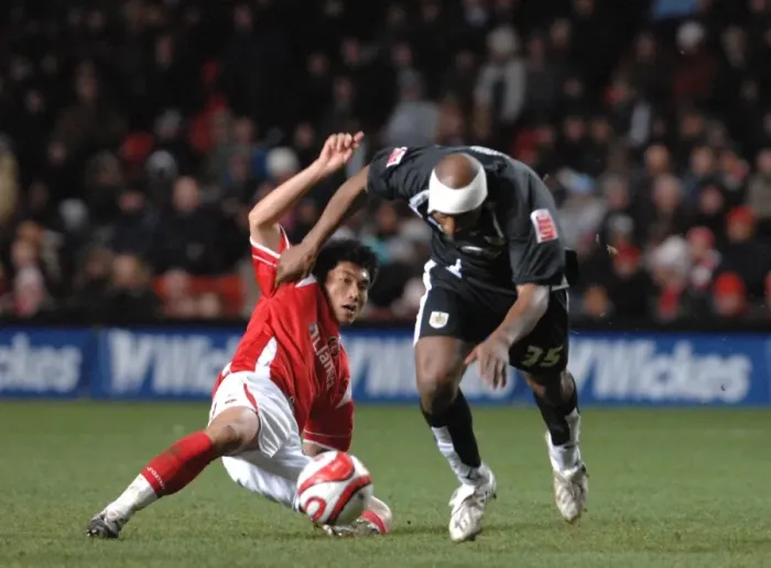 Framed Print : Dele Adebola in Action for Bristol City vs Charlton Athletic Framed Print : Dele Adebola in Action for Bristol City vs Charlton Athletic